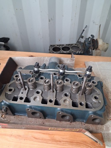 Cylinder head suit kubota - suit,