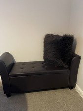 LOVESEAT OTTOMAN Dark