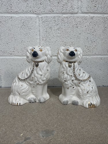 Beswick mantle dogs - mantle,