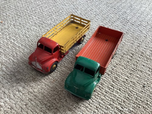 Vintage dinky toys leyland - vintage,