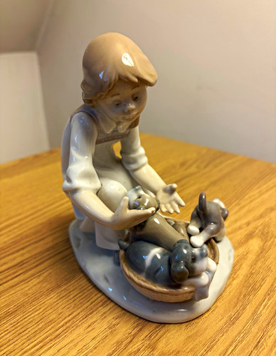 Lladro joy basket - lladro, a