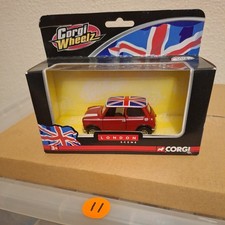CORGI WHEELZ TY82248 MINI LONDON SCENE UK BUYERS ONLY (11)