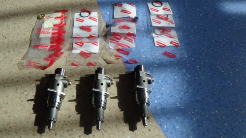 Yanmar d27 injector assy - injector, set