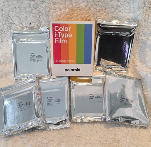 Polaroid type color - polaroid,