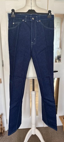Levi white tab blue jeans - white,