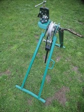 Conduit tube pipe bender. 20mm