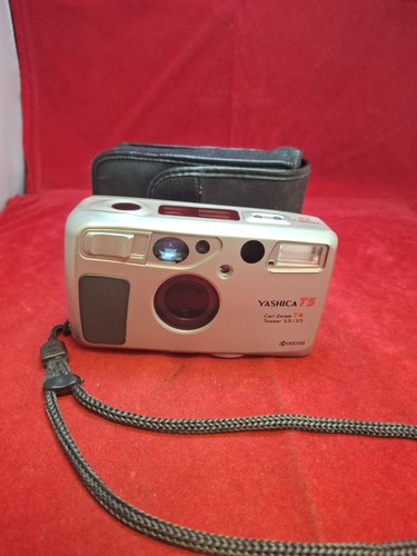 Yashica 35mm film camera - t5,