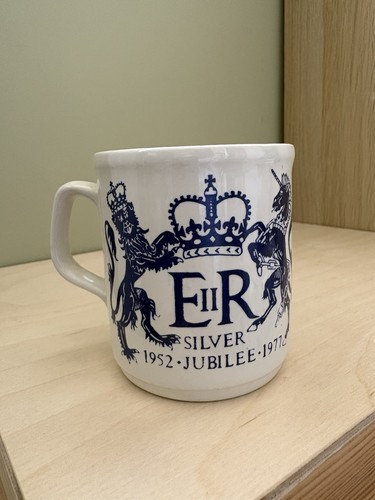 Queen elizabeth silver - elizabeth, ii
