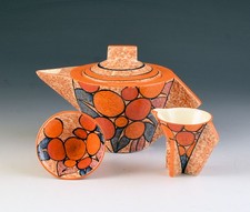 Clarice Cliff BERRIES CONICAL