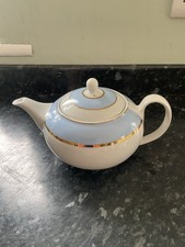 Royal Doulton Bruce Oldfield 2004 2 Pint Teapot