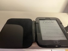 eBook Reader - Nook Simple Touch BNRV300 with case (bundle)- no cable.