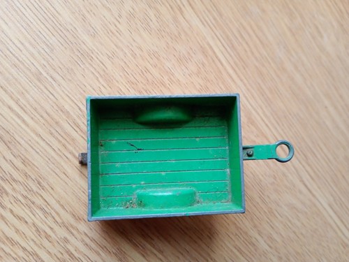 Dinky toys green two - green, wheel