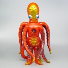 Ultraman Sofubi Kaiju TAGAL