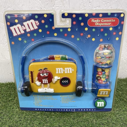 Fm radio cassette - m&m's,