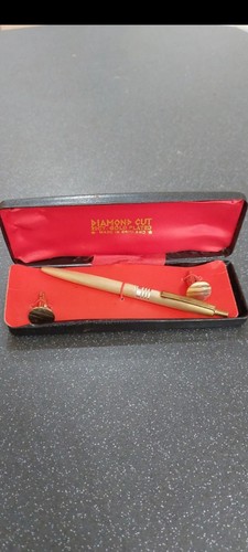 Boxed pair diamond cut - boxed,