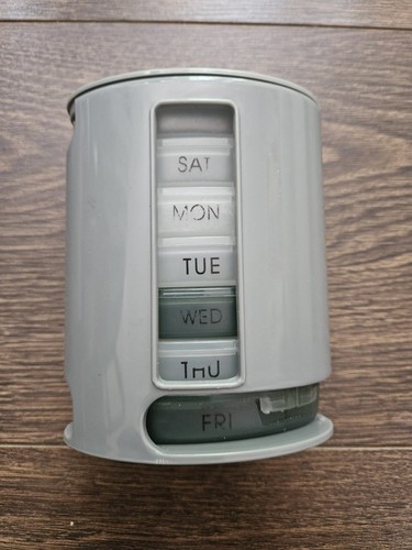 Pill pro day weekly - pill,