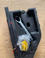 Mercedes A B Cla Class Breakdown Kit Housing Tyre Weld W176 W246  A2468900300