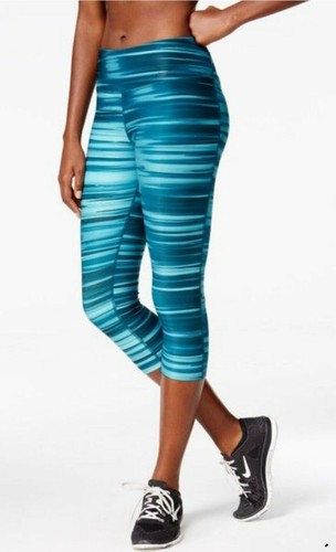 Nwt nike legend swift print - nwt,