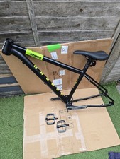 Voodoo Bizango 19" MTB Frame with Seatpost & Pedals – 2025 - Excellent Condition