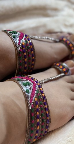 Flat chappal women size - flat,