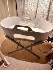 Snuz Baskit Moses Basket with Stand Light Grey/Dove Grey + Washable Mattress