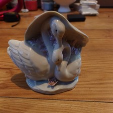 Swans Figurine Vintage