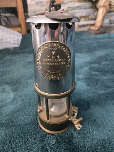 Protector type miners lamp - 6,