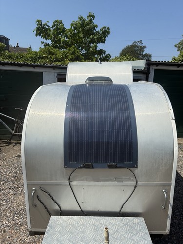 Teardrop camper trailer