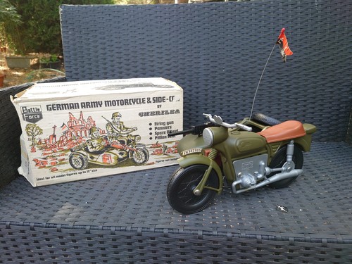 Vintage action man boxed - vintage,