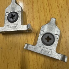 2 X Blum Tandem Box Drawer Front Fixing Brackets ZSF.35A2