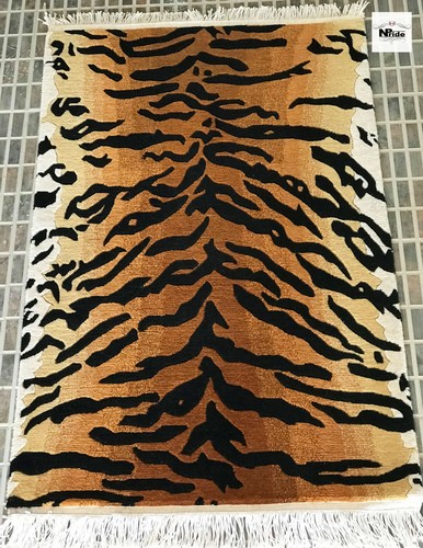 Handknotted tibetan tiger - tibetan,