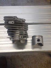 Partner K650-11 Piston and Cylinder