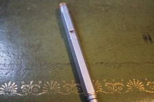 Rotring  600 * Fountain Pen * 18k Medium Nib