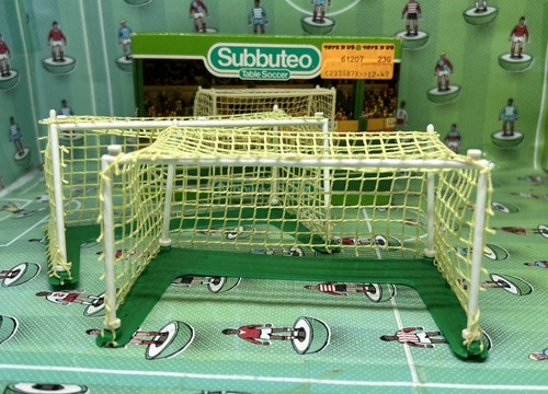 Subbuteo european goals set - european,