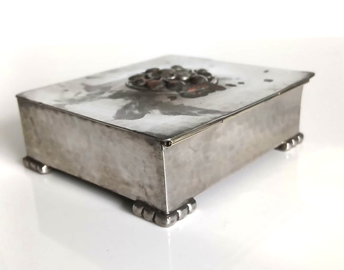 Pewter trinket box hinged lid - trinket,