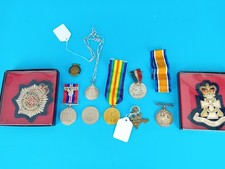 Military Medals & Badges LOT WWI WWII Jubilee Sovereign Green Howards RASC