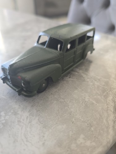 Dinky toys 27f plymouth army - toys,