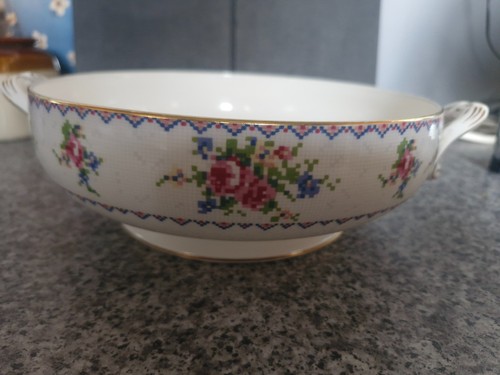 Royal albert petit point round - royal,