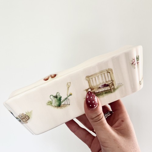 Aynsley bone china - bone,