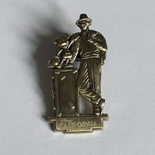 Disney California Adventure Walt & Mickey Storytellers Bronze 3D Statue Pin