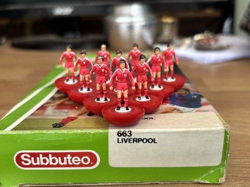 Subbuteo team ref 663 - lw,