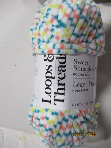 Loops threads sweet snuggles - &,