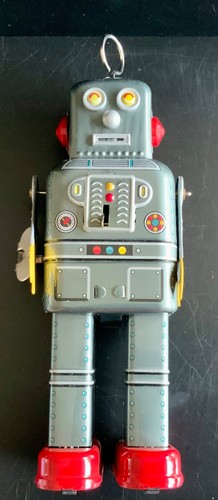 Toy tin robot - ha,
