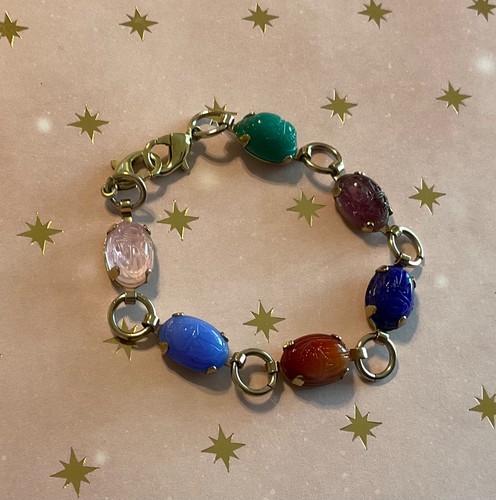 Larger scarab stone - larger,