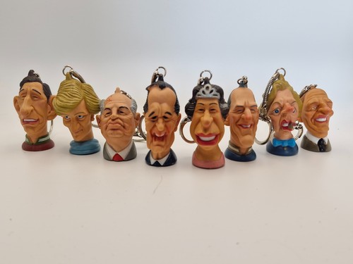 Spitting image keyrings - spitting, set