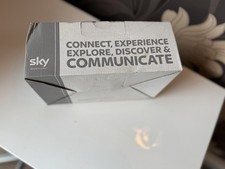 Sky Broadband Hub SR102-Z Wireless WiFi Router White