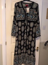 Stunning Holiday Dress Joe