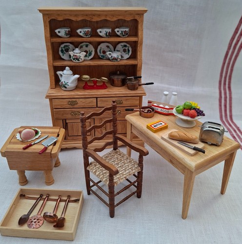 Dolls house country - country, kitchen