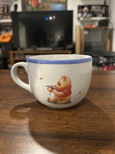 Pooh bear coffee - bear, cup