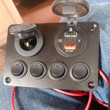 4 Gang 12V/24V Inline Fuse Box LED Switch Panel Dual USB Car Boat Truck Camper